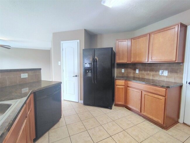 Building Photo - 1206 Larks Trace Ln