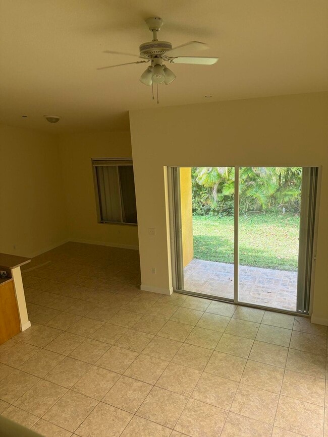 Building Photo - 4171 Gulfstream Rd