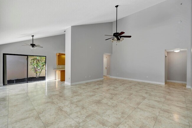 Building Photo - 143 Cape Pointe Cir