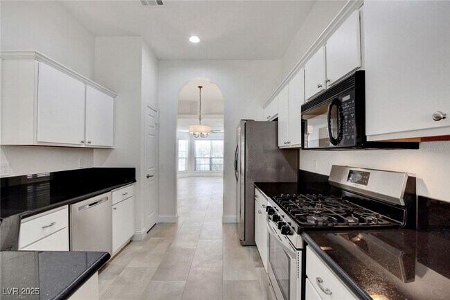 Building Photo - 5100 Linkside Dr