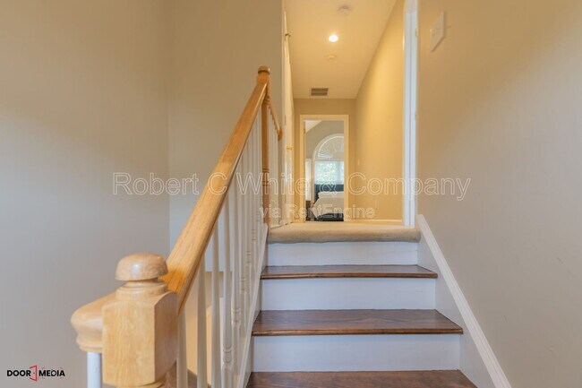 Building Photo - 8 St Andrews Cir