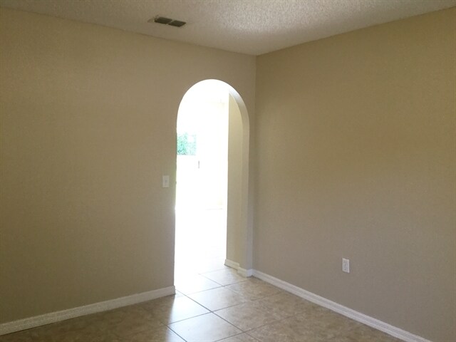 Building Photo - 1099 Welch Hill Cir