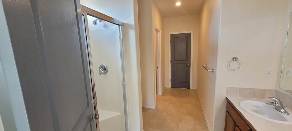 Building Photo - 505 N Kentucky Dr