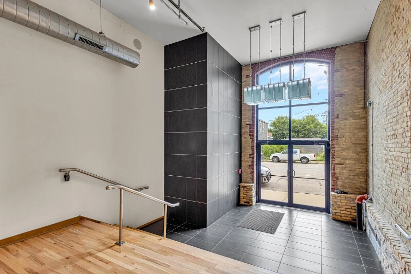 Building Photo - 1017 S 2nd St