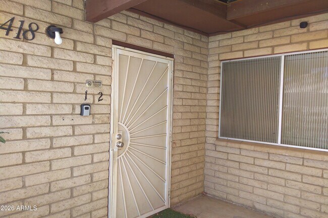 Building Photo - 422 W Pebble Beach Dr