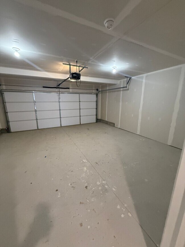 Building Photo - 56 Arthurian Way