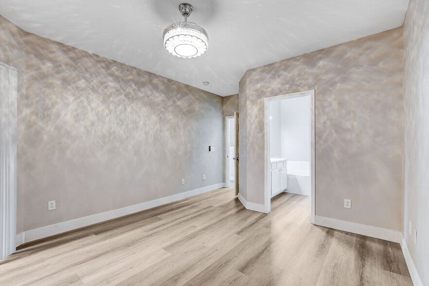 Building Photo - 1713 Sky of Red Dr