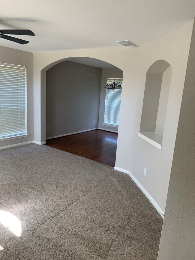 Building Photo - 1606 Misty Fawn Ln