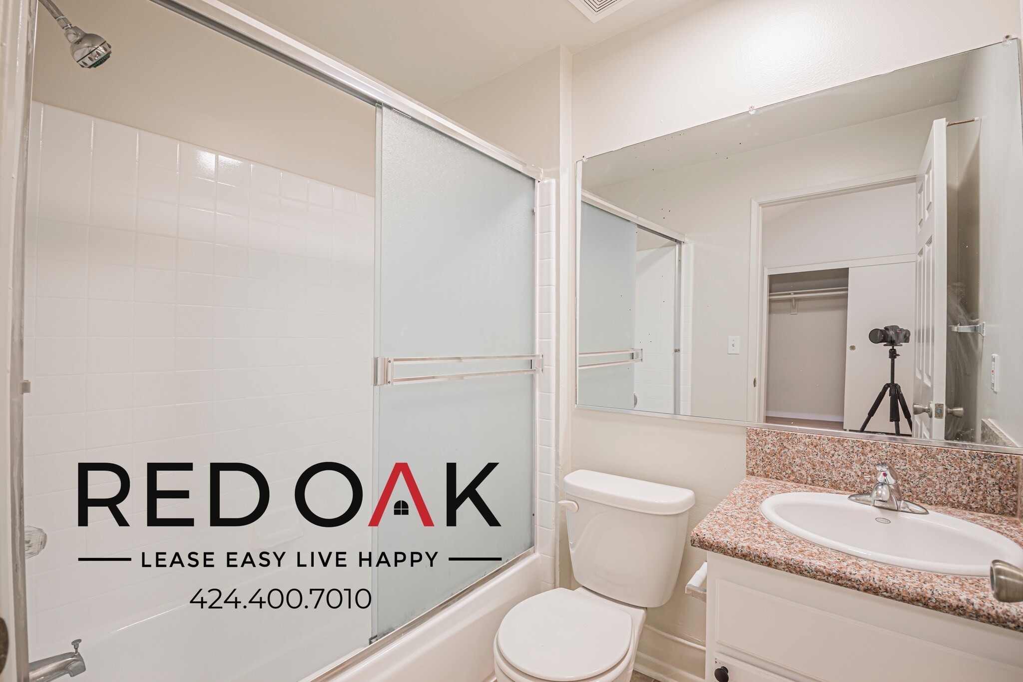 Building Photo - 4651 Cahuenga Blvd