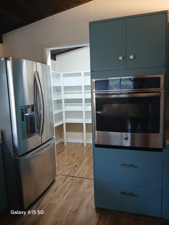 Building Photo - 4 Bedroom 2 bath home near lake Tenkiller ...