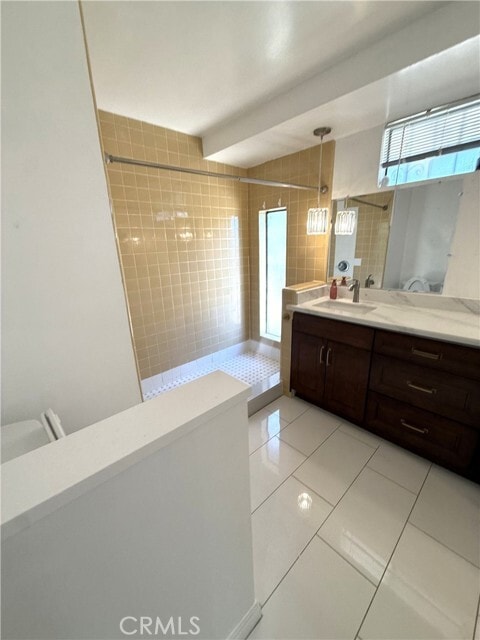 Building Photo - 16371 Chella Dr