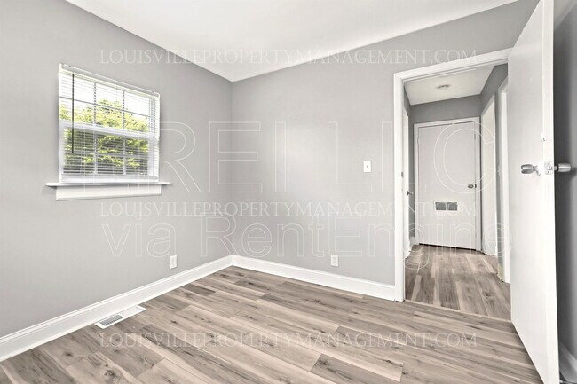 Building Photo - 12124 E Orell Rd