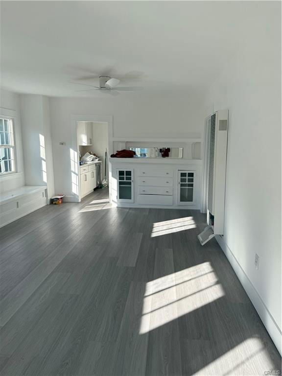 Building Photo - 765 Loma Ave