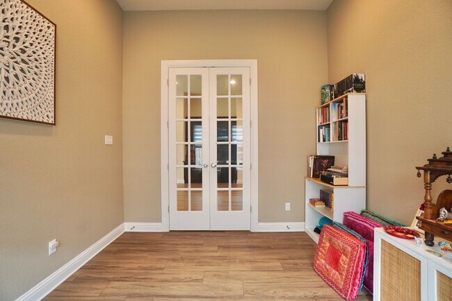 Building Photo - 20509 Christie Marie Ln