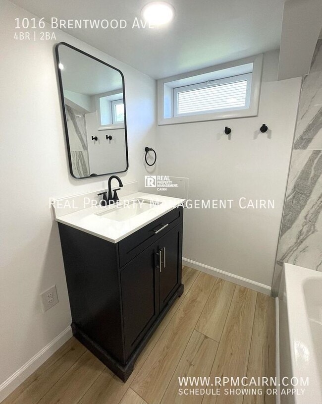 Building Photo - 1016 Brentwood Ave