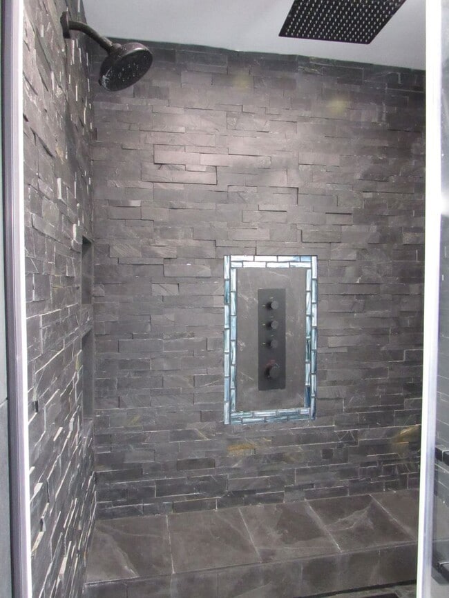 Building Photo - 35 G St