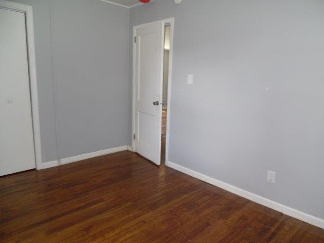 Building Photo - 2 BR 1 BA Duplex