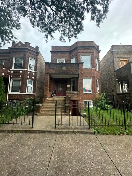 Building Photo - 4743 W Jackson Blvd