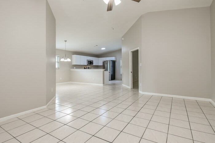 Building Photo - 2902 Woolridge Dr