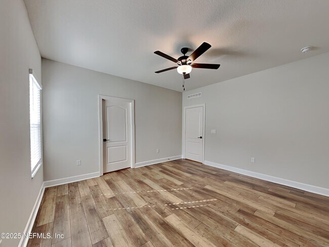 Building Photo - 895 Morgans Treasure Rd