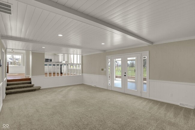 Building Photo - 3037 Golfview Dr