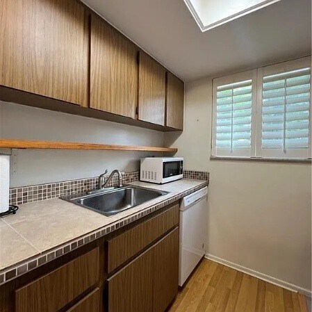Building Photo - 3334 Ottawa Cir