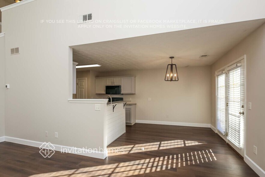 Building Photo - 5130 Sky Ridge Way