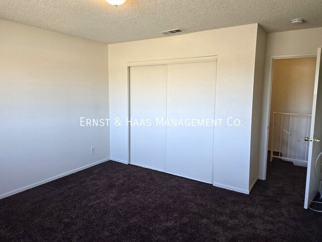 Building Photo - 9118 1/2 Cedar St.-