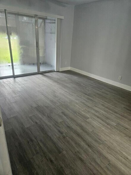 Building Photo - 7355 Woodmont Ter