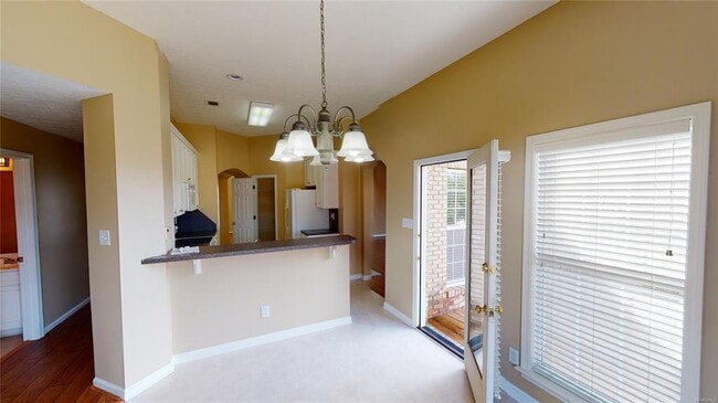 Building Photo - 615 Castle Brook Dr