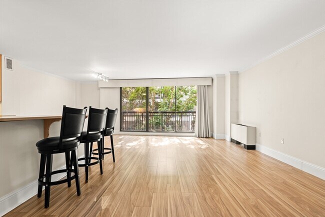 Building Photo - 50 Longwood Ave