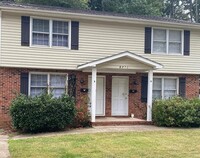 Building Photo - Charming 2BR, Two-Story Duplex