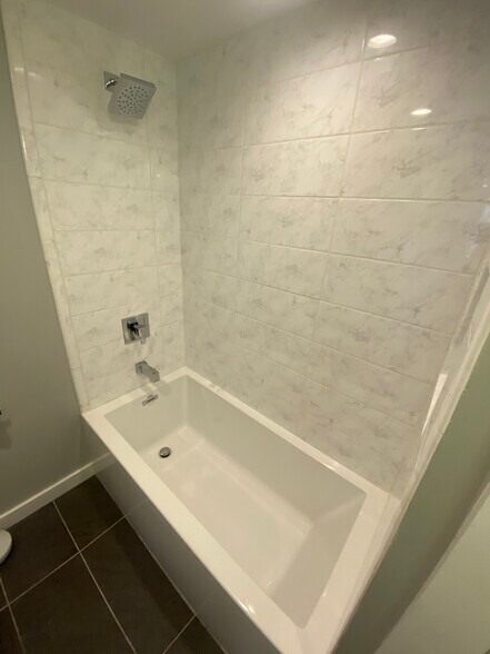 Building Photo - 471 Massachusetts Ave