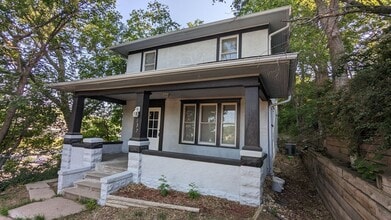Building Photo - East End home near hospital, restaurants, ...