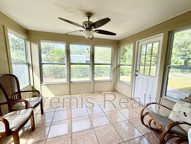Building Photo - 1308 Amble Ln