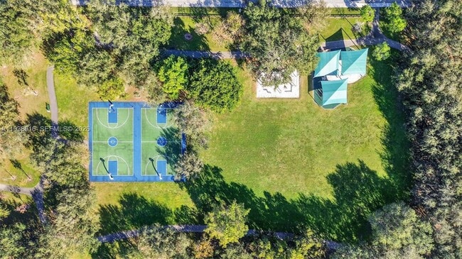 Building Photo - 14300 SW 152nd Pl