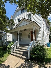 Building Photo - 413 Locust St