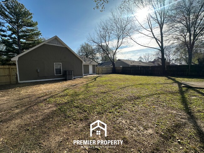 Building Photo - 4579 Blue Willow Rd