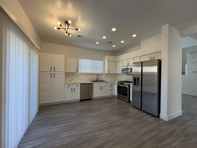 Building Photo - 2456 Sheltered Meadows Ln