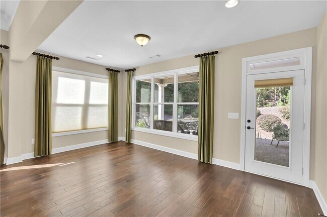 Building Photo - 3708 Majestic Oak Dr SW