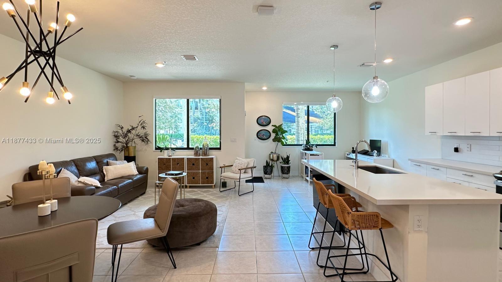 Building Photo - 4640 NW 84th Ave