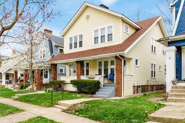 Primary Photo - 228 E Kelso Rd