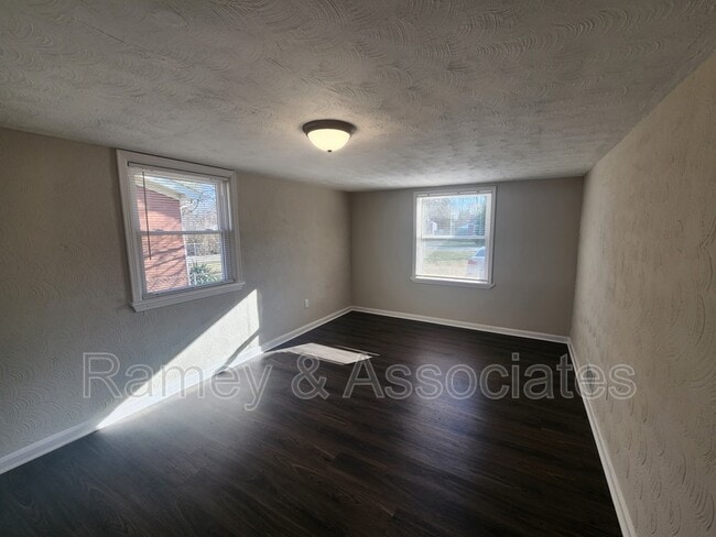 Building Photo - 4507 Dover Rd