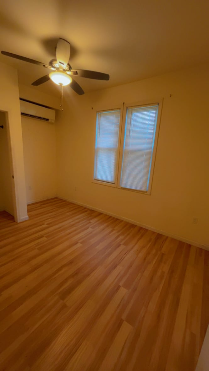 Building Photo - 171 Schiller St