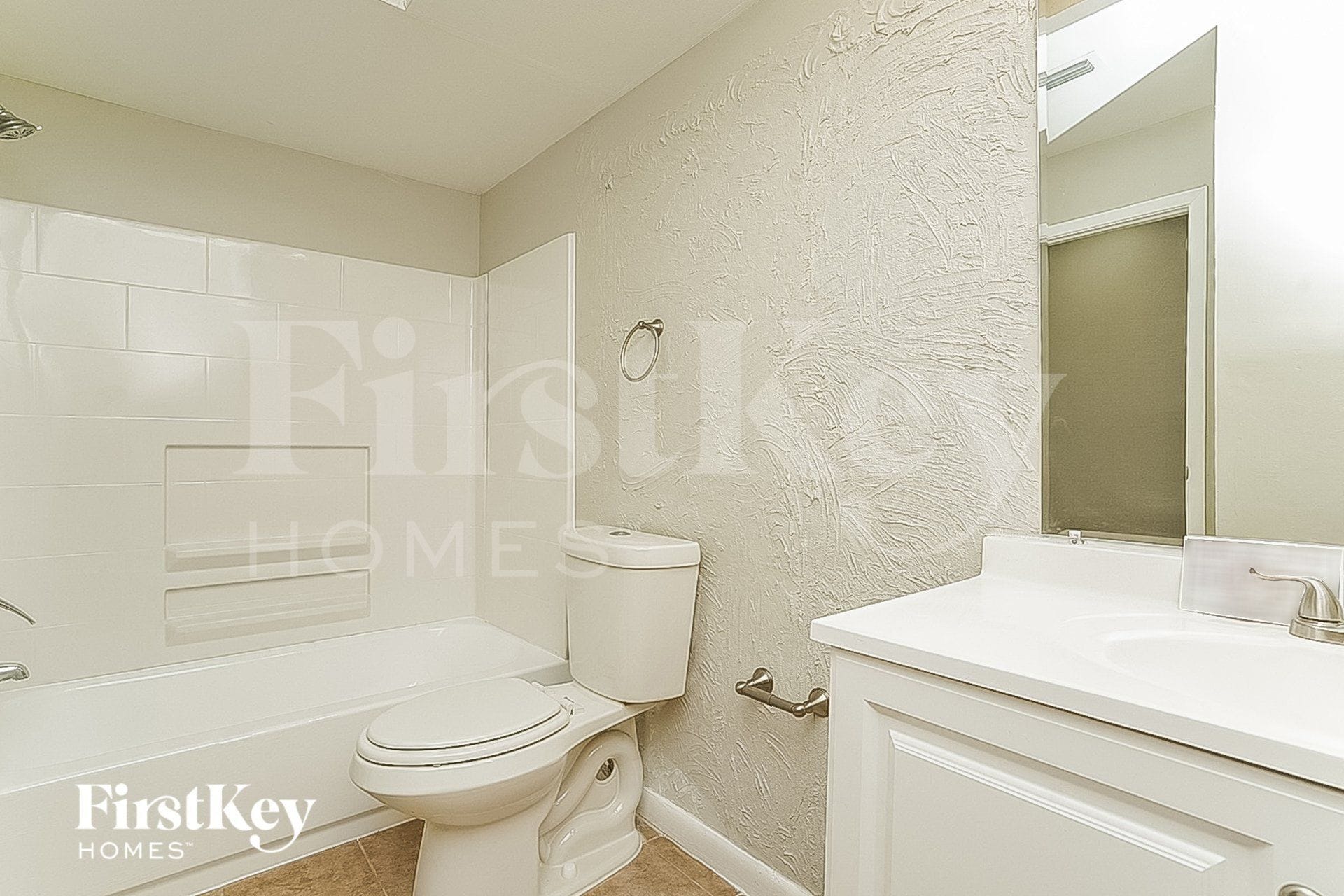 Building Photo - 818 Black Knight Dr