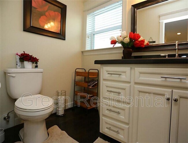 Building Photo - 1419 Beachton St