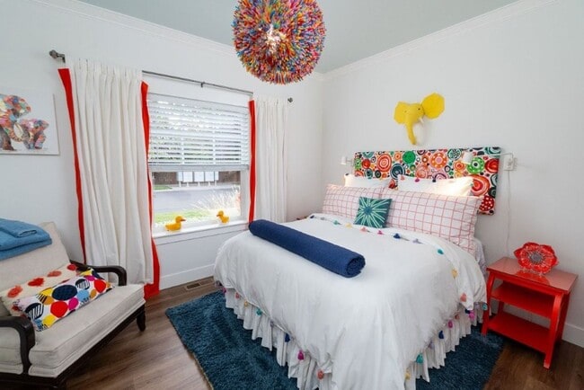 Building Photo - 61211 Fairfield Dr