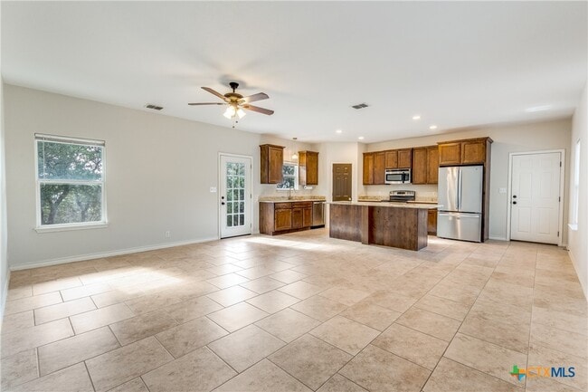 Building Photo - 1131 Rocky Ridge Loop