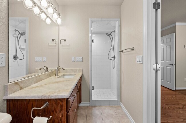 Building Photo - 27 S Prairie Dunes Dr