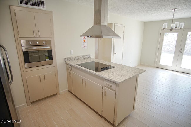 Building Photo - 3313 Cork Dr